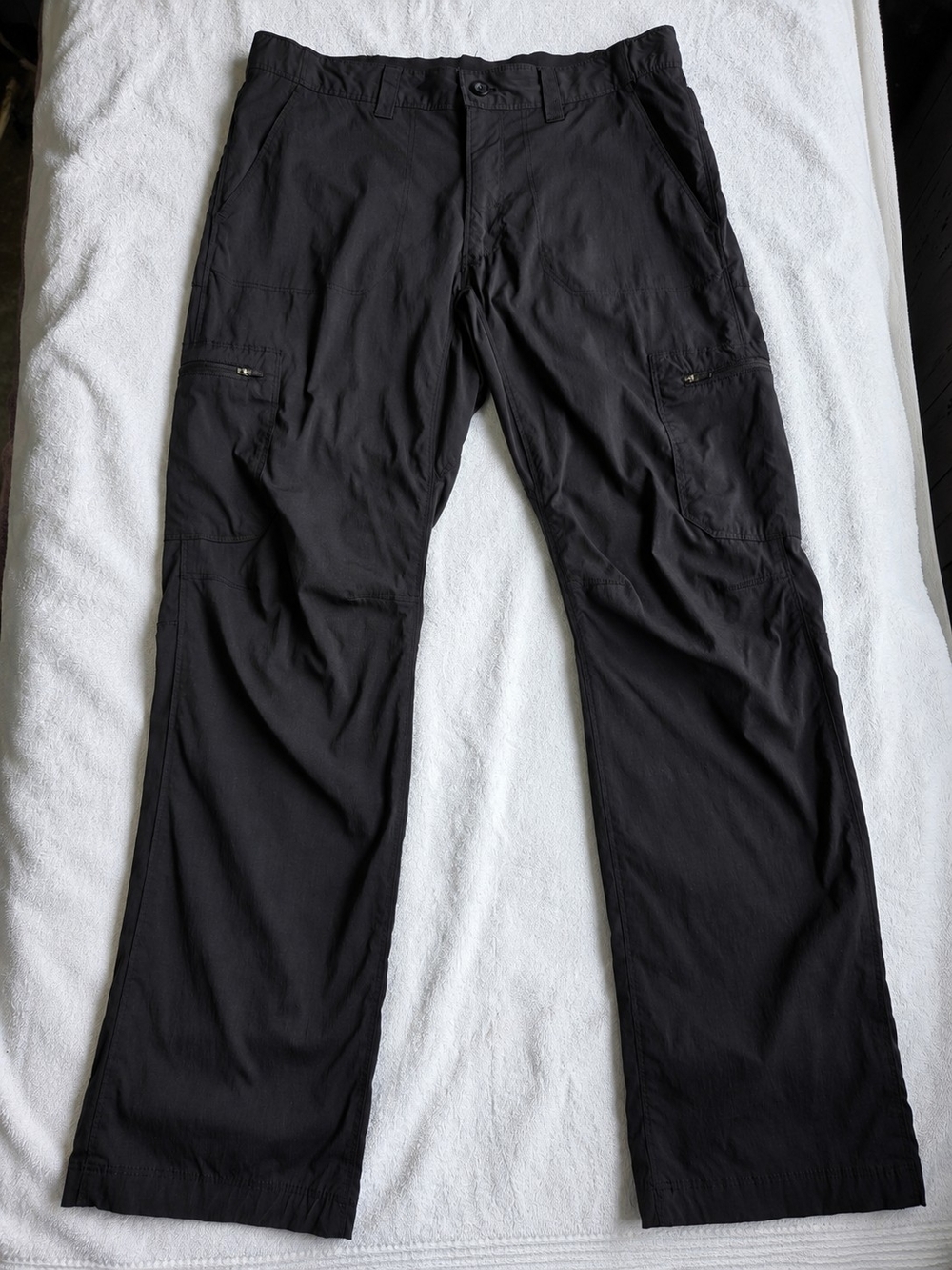 Tilley Men's Cargo Hiking Travel Pants Black 32x30 Stretch Nylon Lightweight